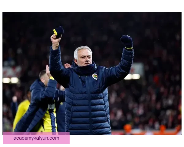 穆里尼奥在新赛季展现空间利用能力，战术调整引发关注